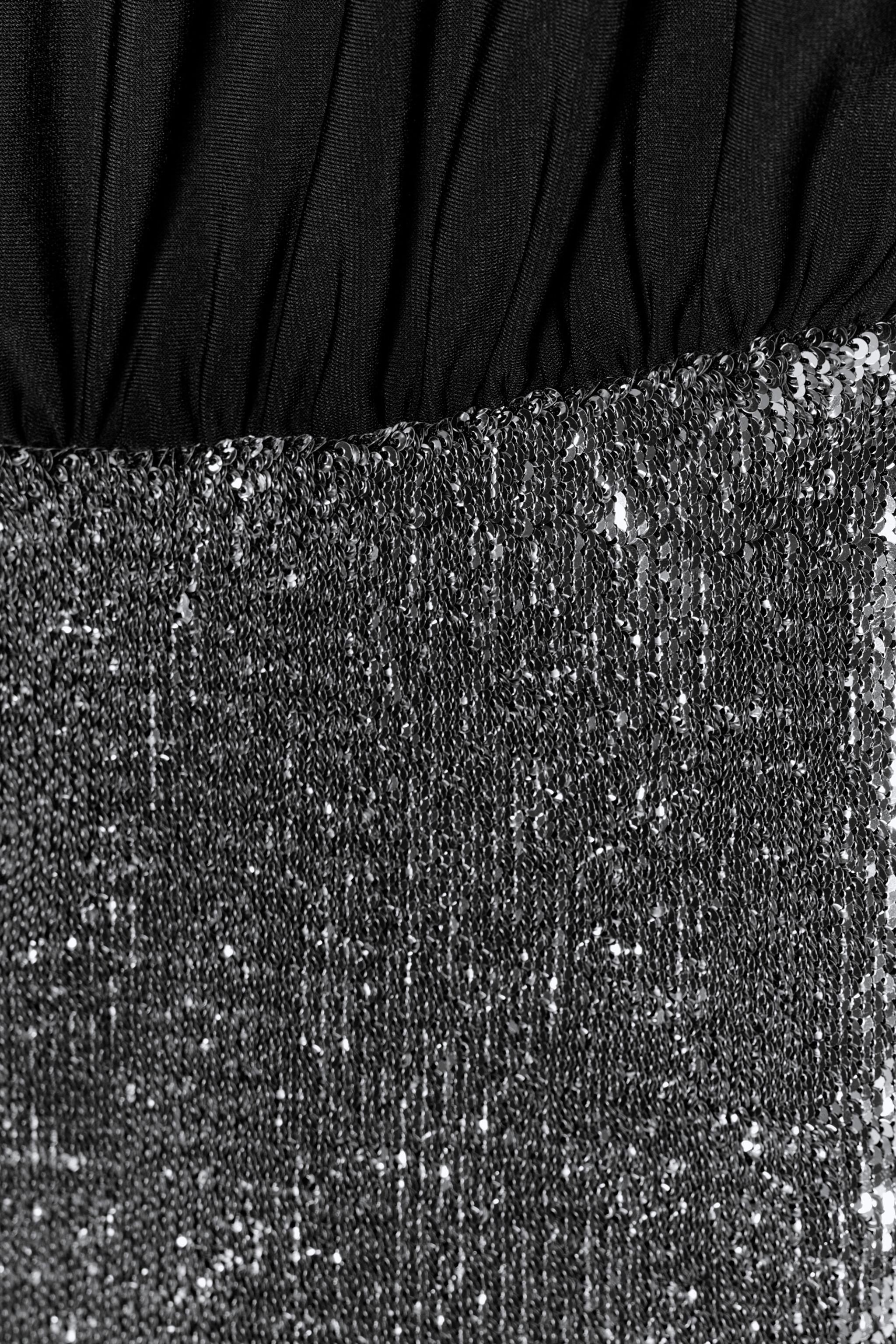 CONTRASTING SEQUIN SHORT DRESS